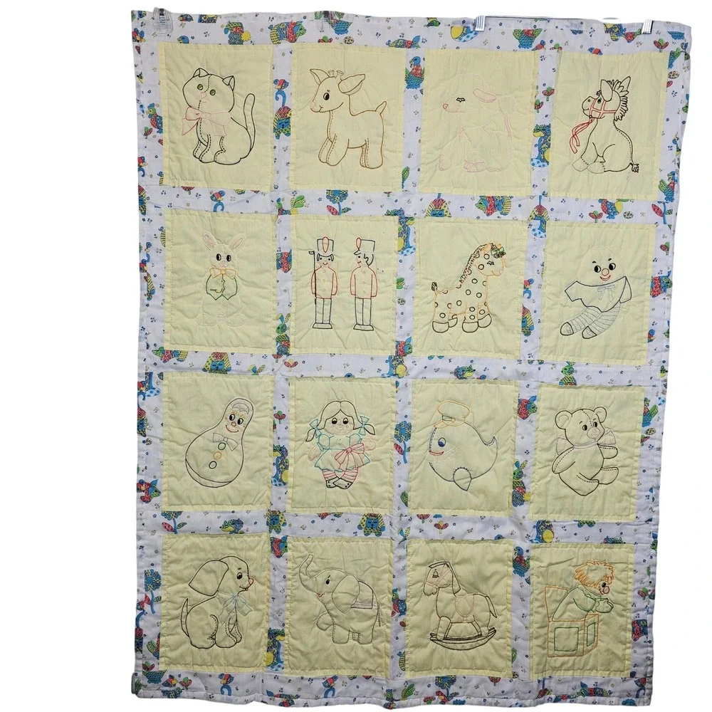 Vtg‎ Hand Embroidered Baby Quilted Blanket Animals Nursery Rhyme Decor Nostalgia